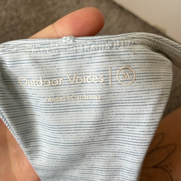 Outdoor Voices Tech Sweat Crop - Picture 3 of 4